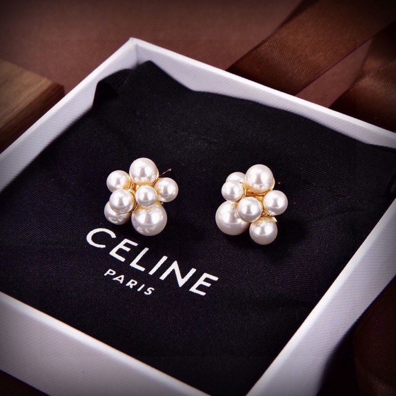 Ce**e earrings
